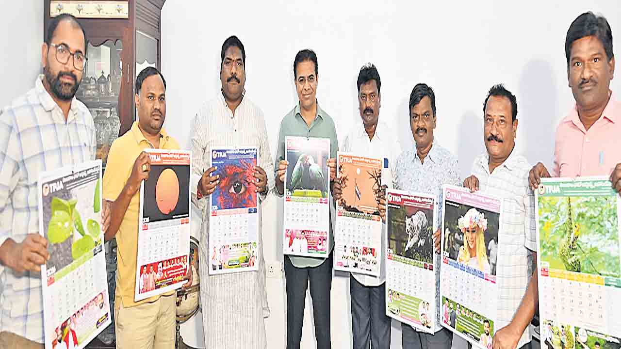 ఫొటో జర్నలిస్టుల సేవలు ఎనలేనివి