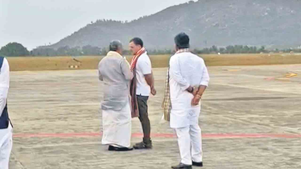 karnataka CM | కర్ణాటకలో సీఎం పీఠంపై పోరు.. ఏదో ఒక‌టి తేల్చాల‌ని రాహుల్ గాంధీకి విజ్ఞ‌ప్తి..!