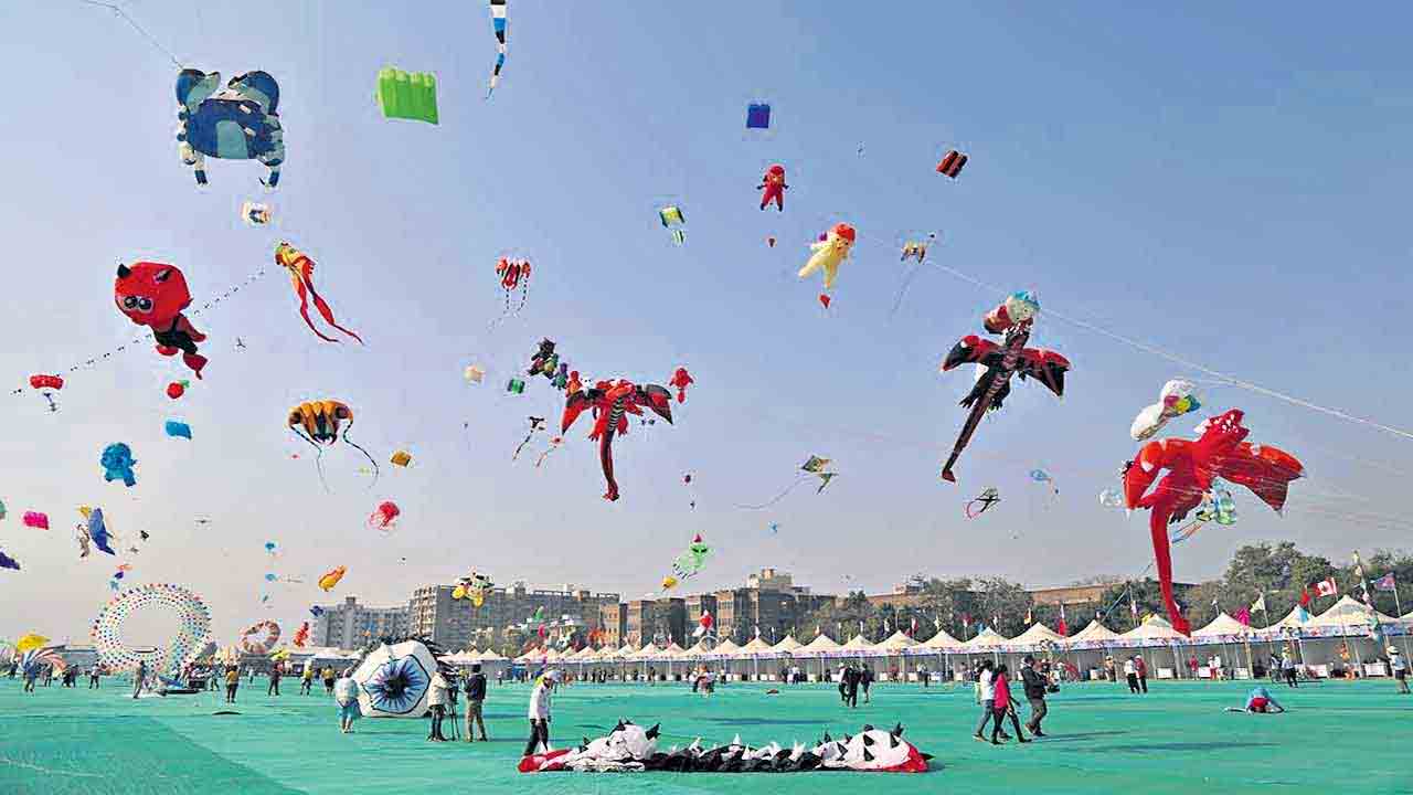 నేటి నుంచి కైట్‌ అండ్‌ స్వీట్‌ ఫెస్టివల్‌