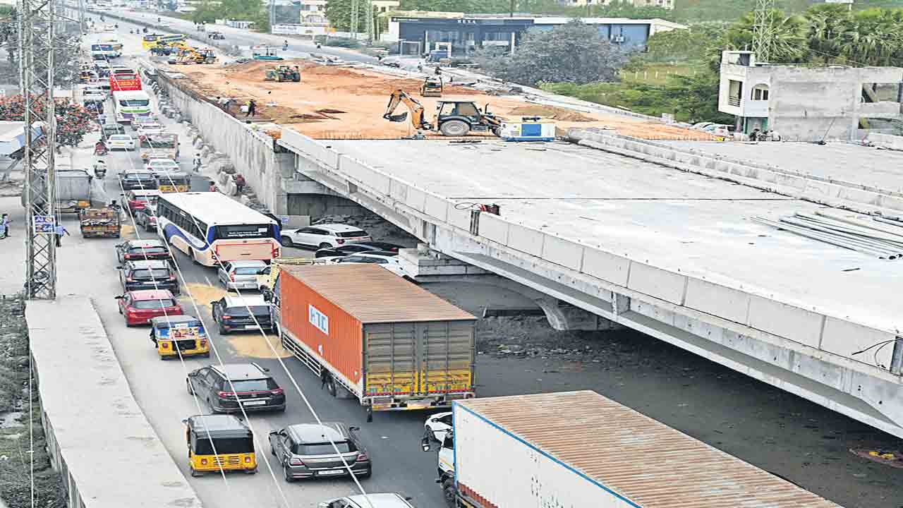 నత్తనడకన హైవే విస్తరణ పనులు !