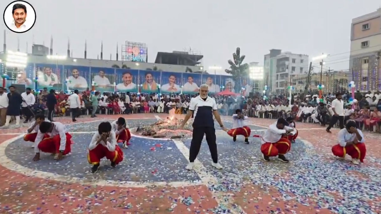 Ambati Dance | దగాకోరు కూటమి వచ్చింది..చీకటిని తెచ్చింది : మాజీ మంత్రి అంబటి డ్యాన్స్‌