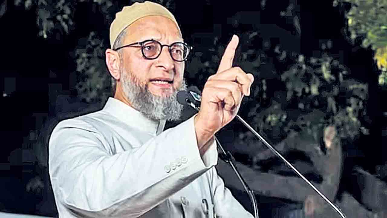 ట్రంప్‌ చేశాడు.. మోదీ కూడా చేయాలి!.. అసదుద్దీన్‌ ఒవైసీ డిమాండ్‌