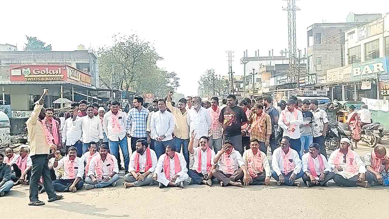 కేటీఆర్‌పై రాజకీయ కక్షే