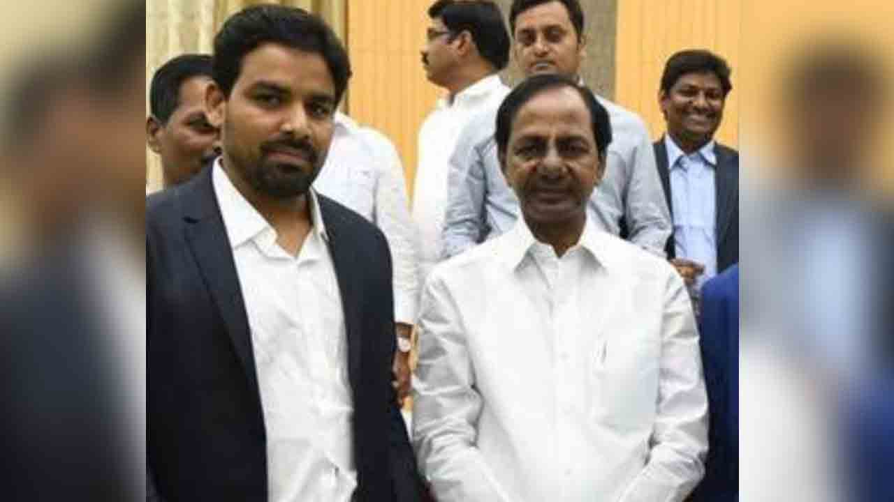 BRS Denmark President | కేవలం రాజకీయ ప్రతీకారం తీర్చుకోవడానికే కేసీఆర్‌కు సిట్‌ నోటీసులు : బీఆర్‌ఎస్ డెన్మార్క్ శాఖ ప్రెసిడెంట్ ఆకుల శ్యామ్