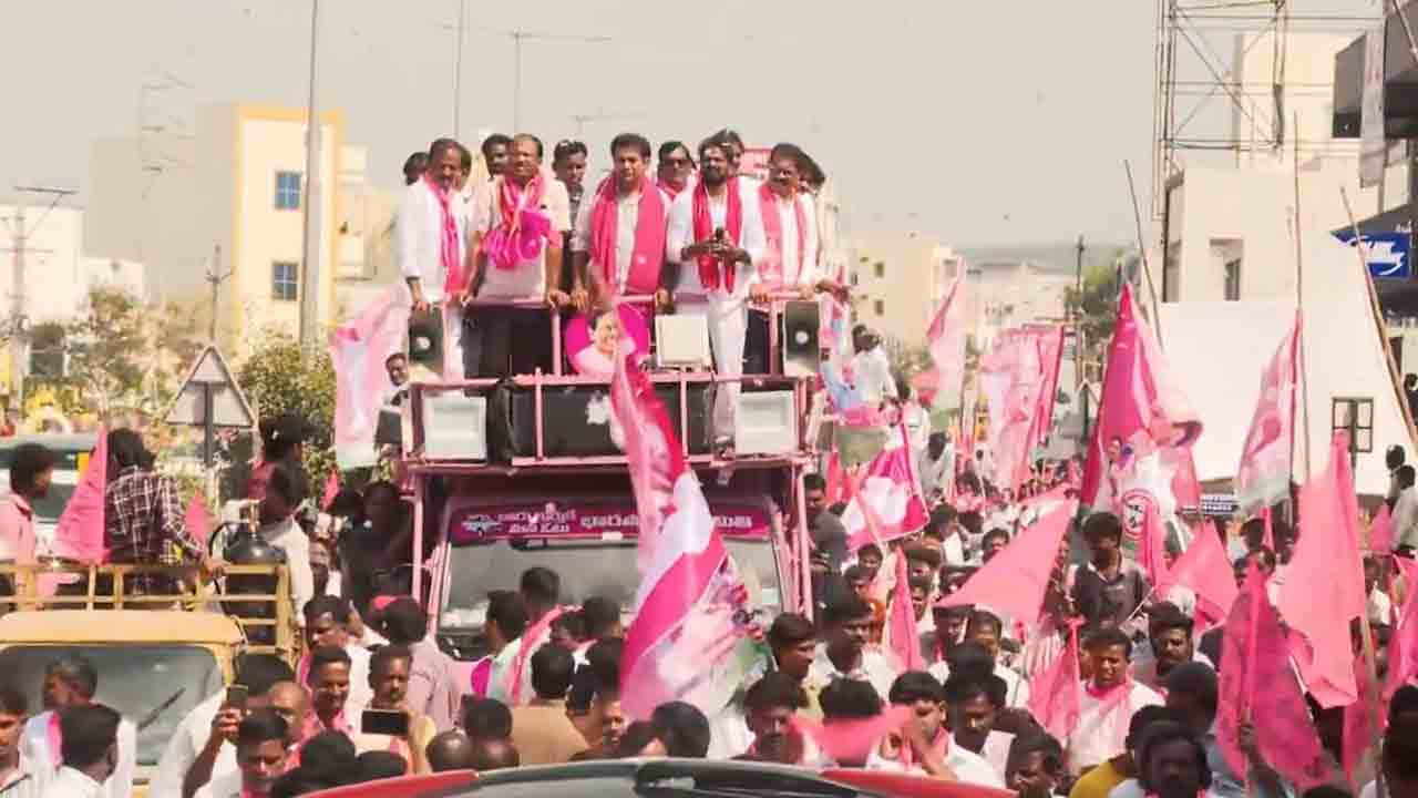 KTR | గులాబీ వనంలా మహబూబ్‌నగర్‌.. కేటీఆర్‌కు పార్టీ శ్రేణుల ఘన స్వాగతం.. Videos