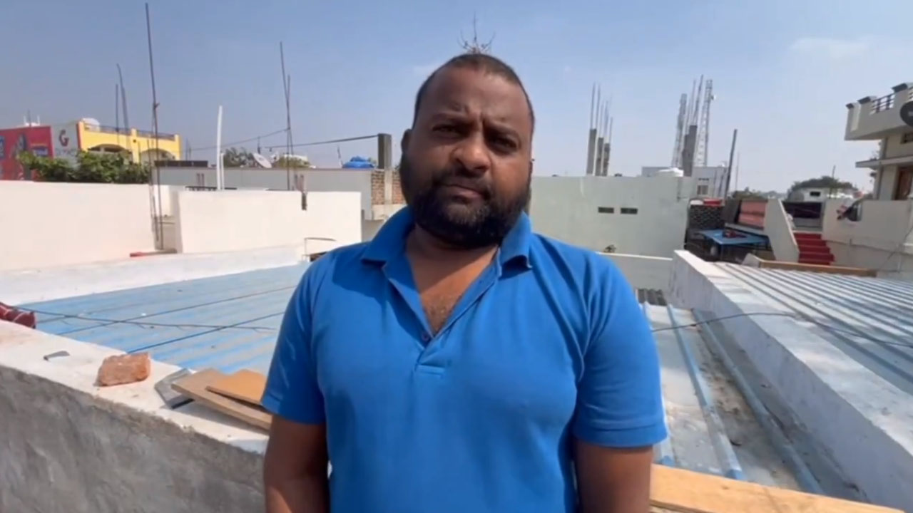 Attempt Murder | బీఆర్ఎస్ కార్యకర్తపై కాంగ్రెస్ నాయకుల హత్యాయత్నం