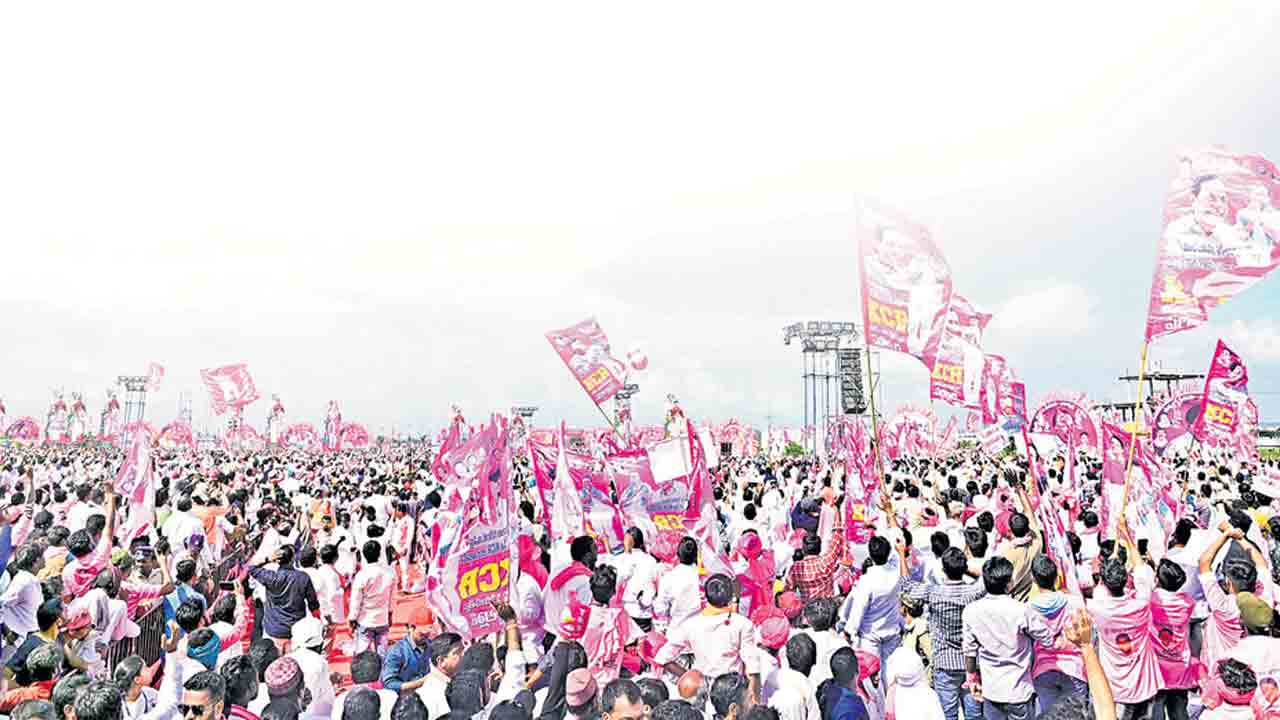 మున్సిపోల్స్‌కు బీఆర్‌ఎస్‌ సన్నద్ధం