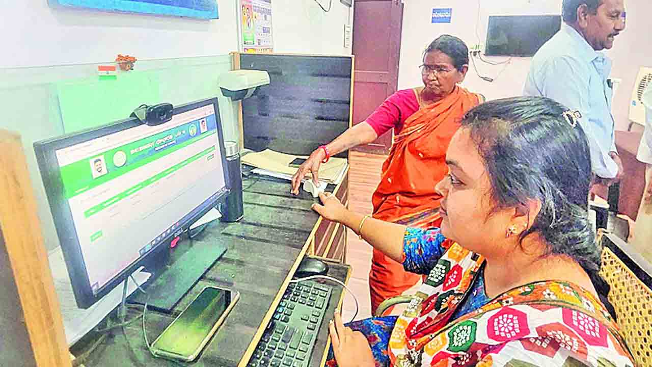 పండుగ పూటా పస్తులేనా ?