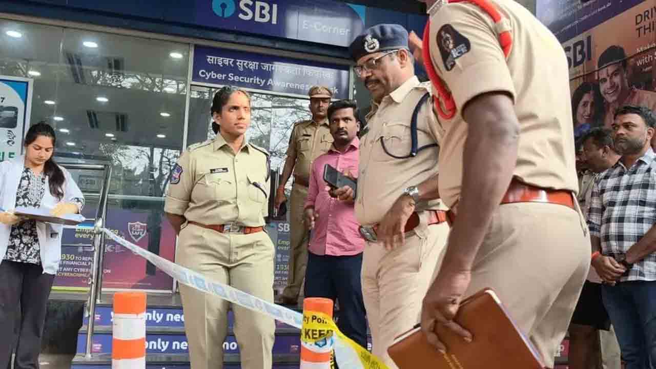 Firing incident | నగరంలో కాల్పుల ఘటనపై డీసీపీ ఆనంద్‌ దర్యాప్తు