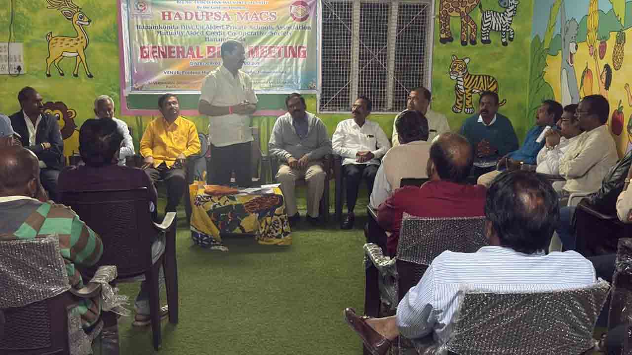 Dasyam Vinay Bhaskar | బతుకుదెరువు కోసం కాదు బతికించడానికి.. పొదుపు సంఘాల ఏర్పాటుపై దాస్యం వినయ్‌ భాస్కర్‌