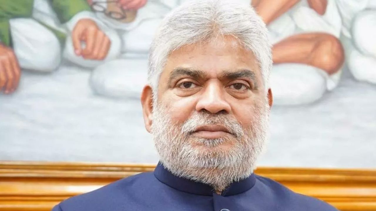 Telangana Speaker | ఆ ఎమ్మెల్యేల‌పై వేటుకు నిరాక‌ర‌ణ‌.. పార్టీ మారిన‌ట్లు ఆధారాలు లేవ‌న్న స్పీక‌ర్‌..!