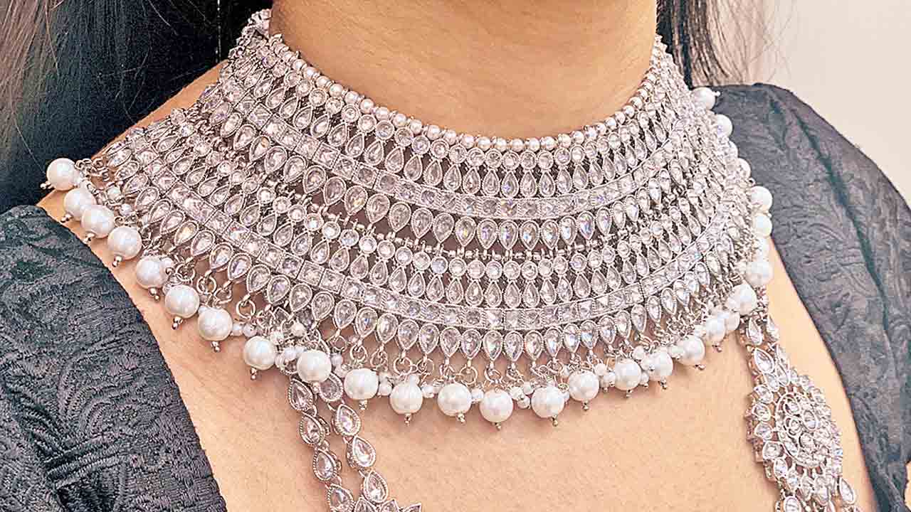 వెండి @ రూ.3,02,600