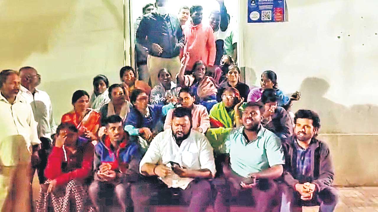 పట్టించినా.. పట్టించుకోలే