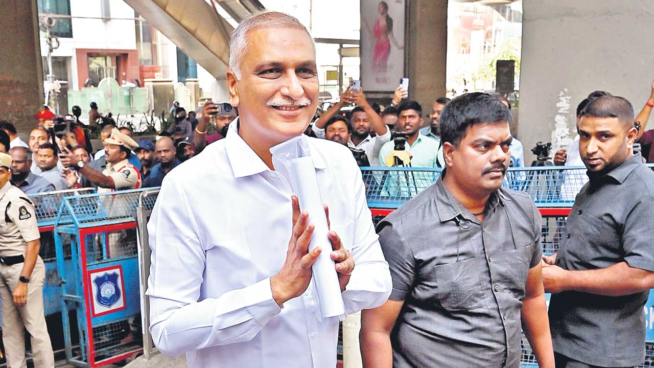 బీఆర్‌ఎస్‌పై పోలీస్‌ జులుం