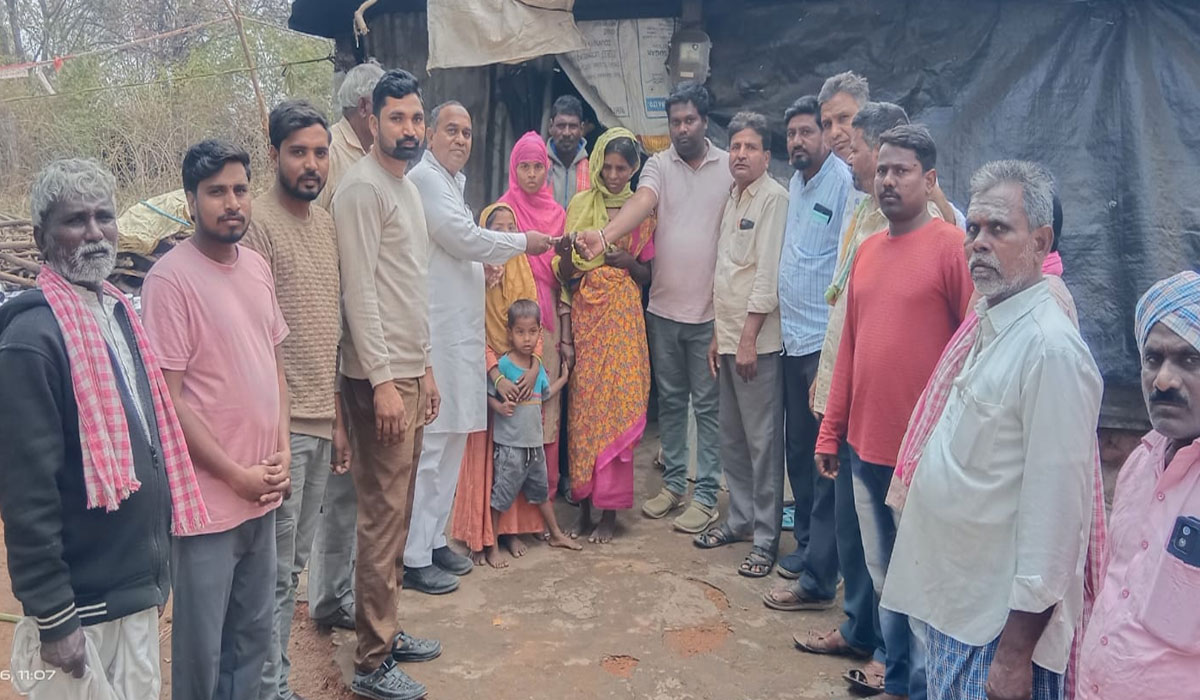 Nizamabad | బాధిత కుటుంబాలకు బీఆర్ఎస్ నాయకుడి ఆర్థిక సాయం అందజేత