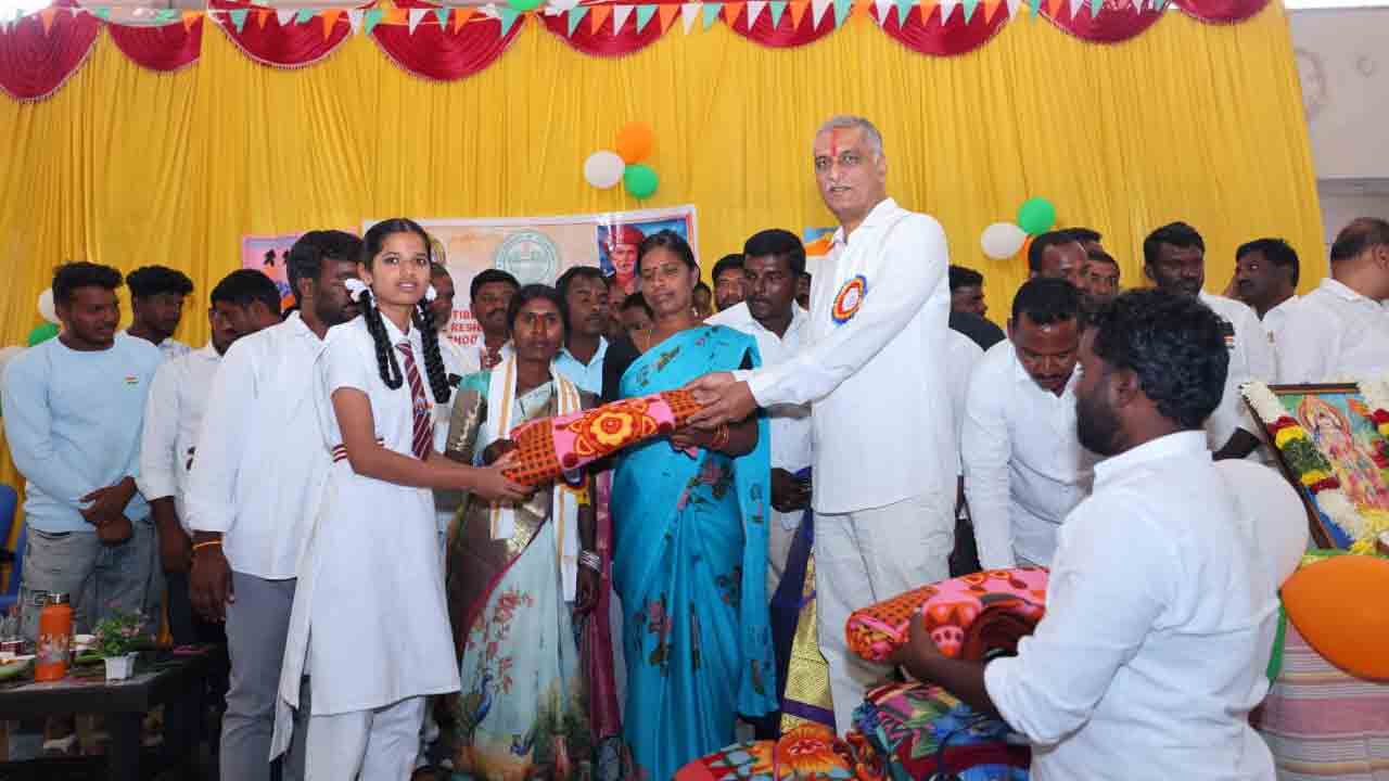 Harish rao | బాసర ట్రిపుల్ ఐటీలో సీటు పొందినవారికి సొంతంగా ఐ ప్యాడ్ కొనిస్తా : హరీశ్‌ రావు