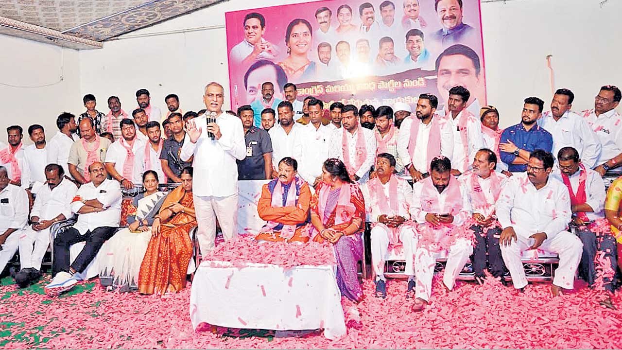 డైవర్షన్‌ కోసమే నోటీస్‌ డ్రామా