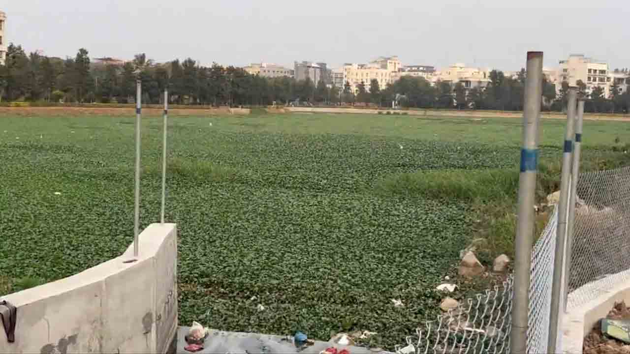 Congress rule | పాలకుల పర్యవేక్షణ లోపంతో మురికికూపాలైన నగర చెరువులు.. Videos