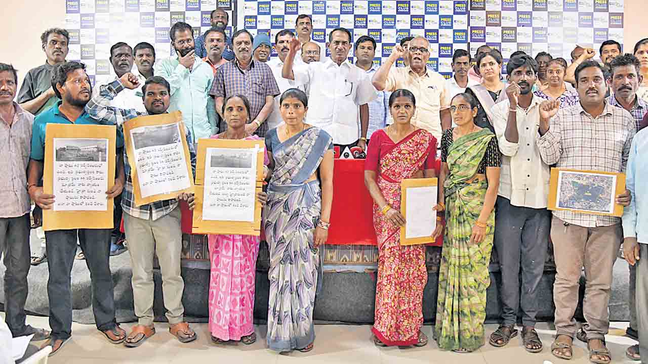 పైసా పైసా కూడబెట్టి కొన్నం.. మా ప్లాట్లను హైడ్రా ఆక్రమించుకున్నది