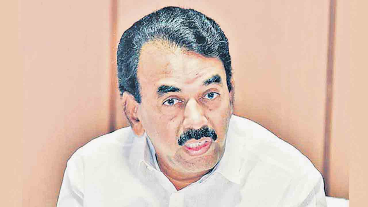 కేటీఆర్‌, హరీశ్‌రావు సాక్షులే!.. నిందితులుగా విచారణకు పిలువలేదు