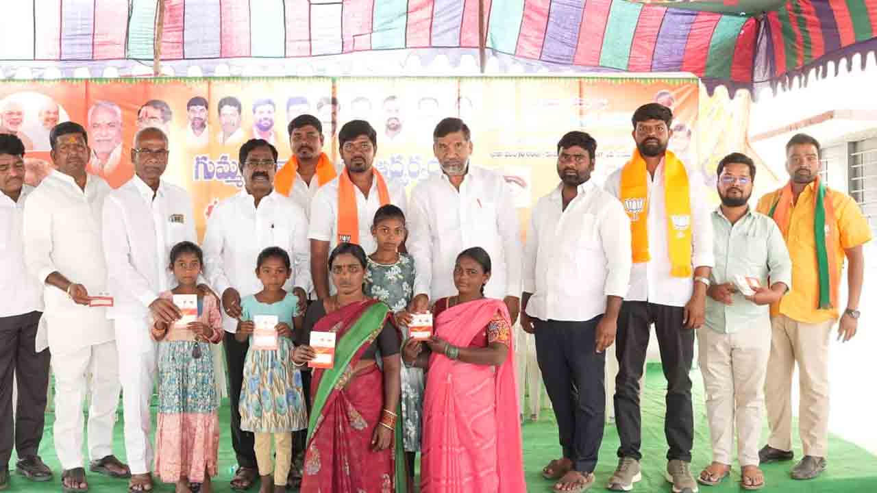 KS Rathnam | ఎవరికి ధనమెంత ఉన్నా ప్రజలకు దానం చేసే గుణముండాలి : మాజీ ఎమ్మెల్యే కేఎస్‌ రత్నం