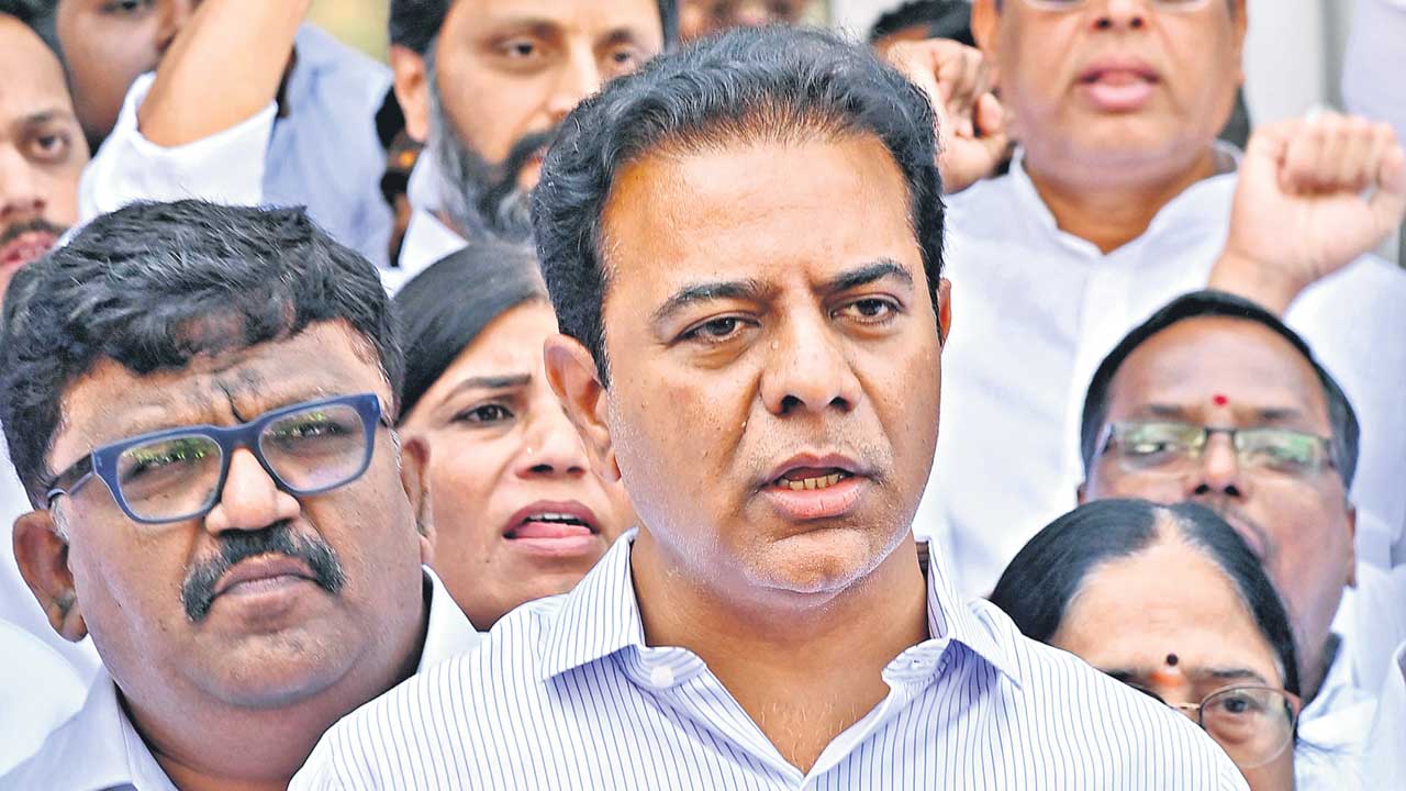 అన్నివర్గాలు ఒక్కటై పోరాటం