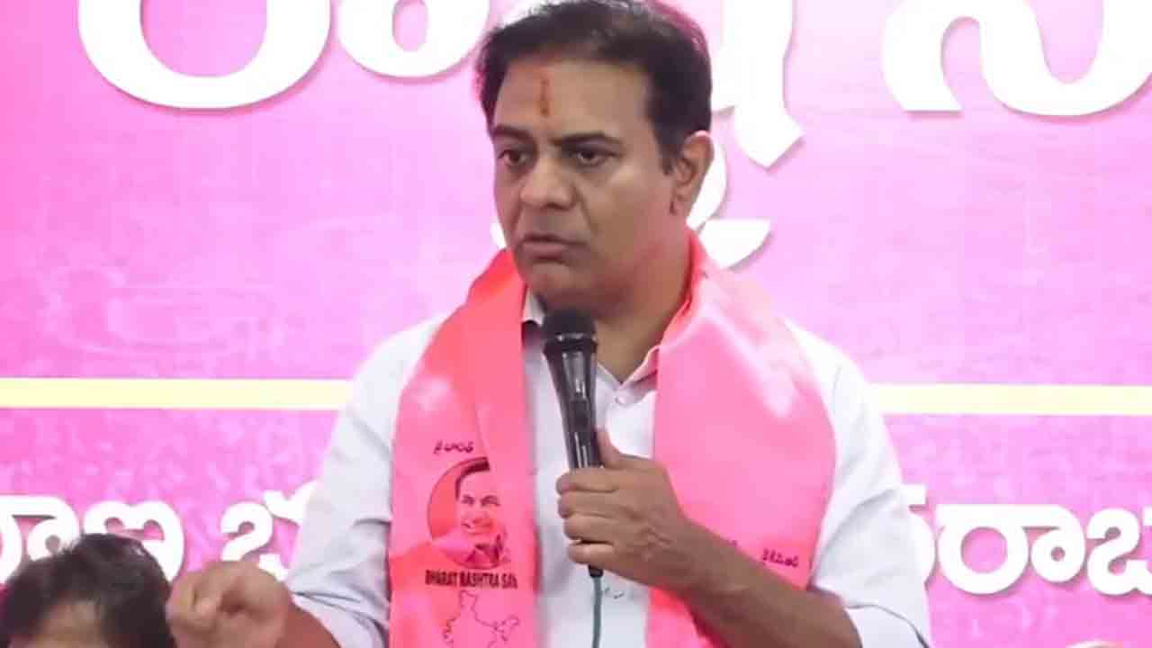 KTR | కేసీఆర్‌కు పేరొస్తది, తన బాస్‌కు కోపమొస్తదని రేవంత్‌కు భయం : కేటీఆర్‌