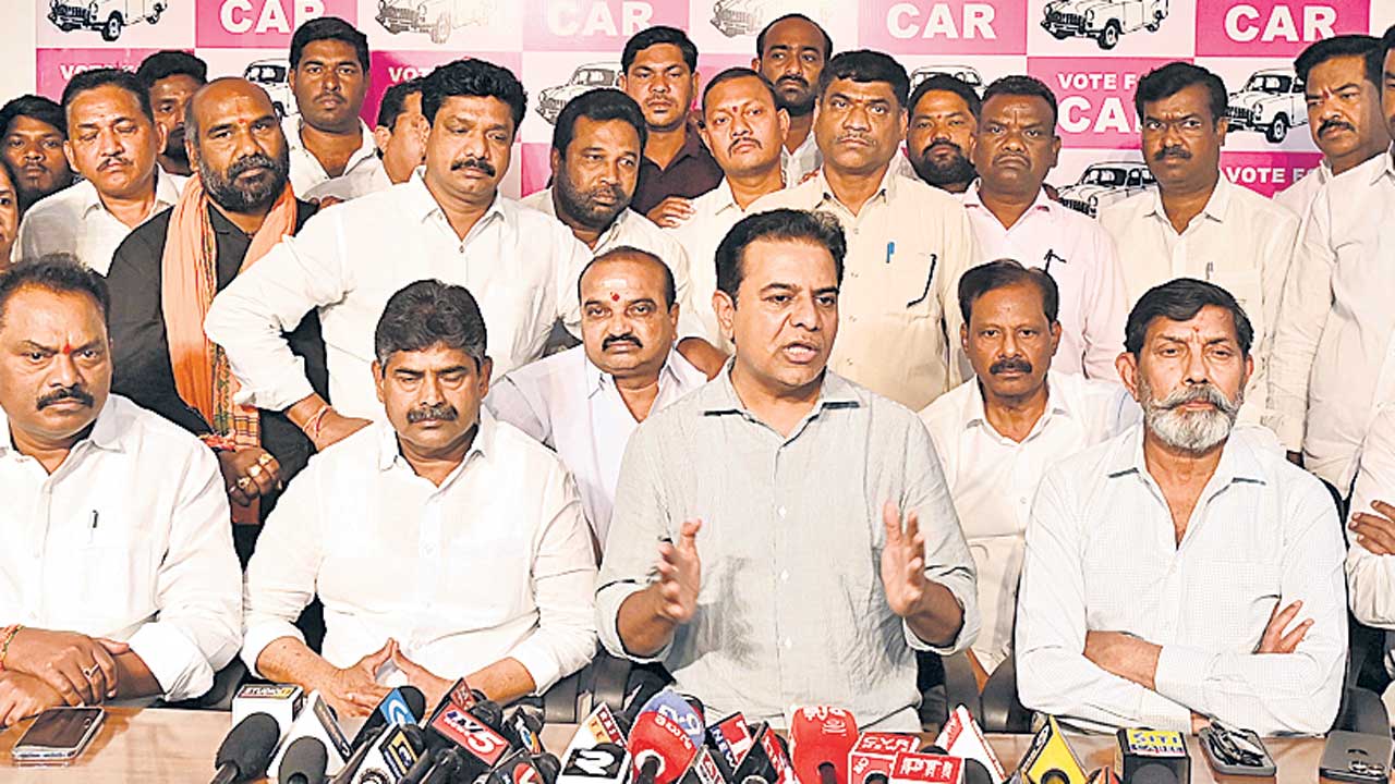 సింగరేణిని వదలం: కేటీఆర్‌