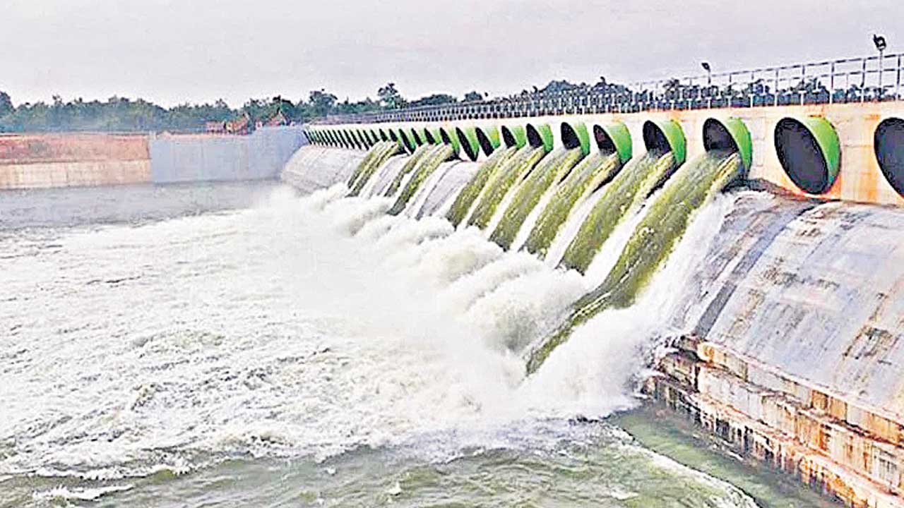 దక్షిణ కాశీ కాళేశ్వరాన్ని ముంచే ప్రతిపాదన!