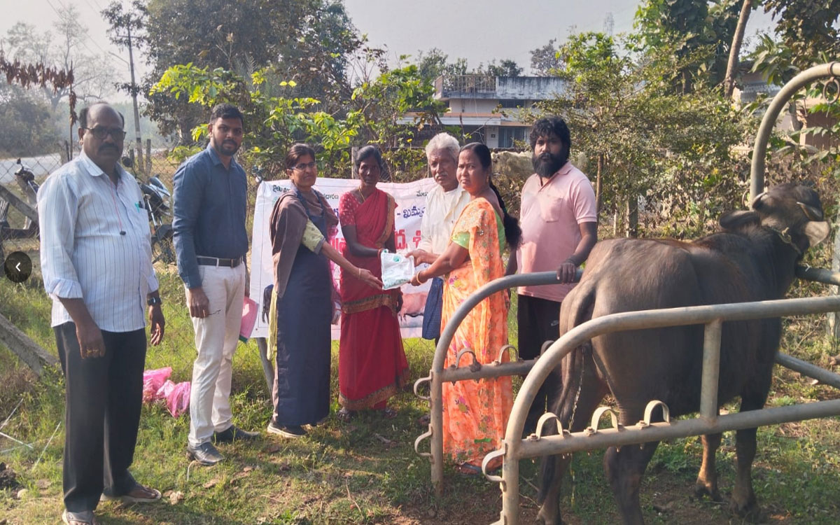 Karepally : కోమట్లగూడెంలో పశువైద్య శిబిరం