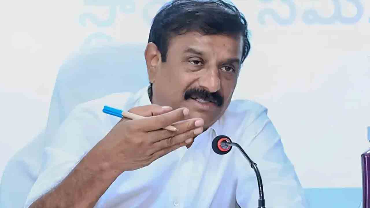 వ్యక్తిగత కక్షతోనేనాపై తప్పుడు కేసు