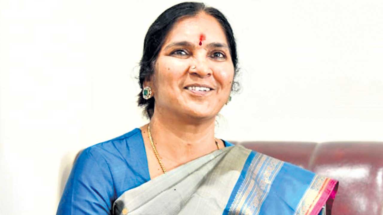 మెదక్‌ రైతులపై సర్కారు కక్ష