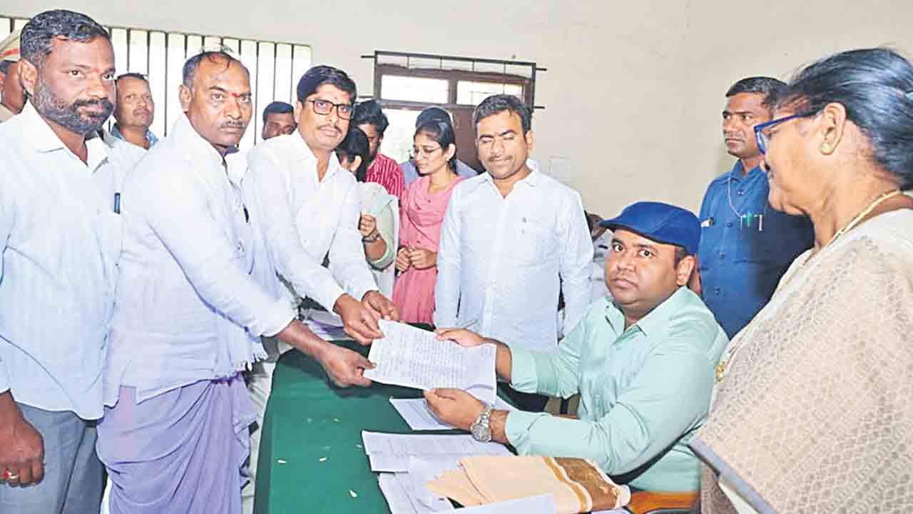 ప్రజావాణికి ఫిర్యాదుల వెల్లువ