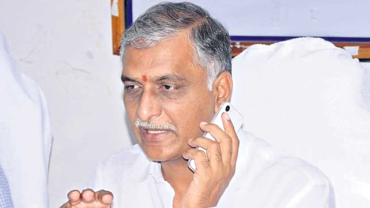 టెన్త్‌ ఫలితాల్లో ఆదర్శంగా నిలువాలి
