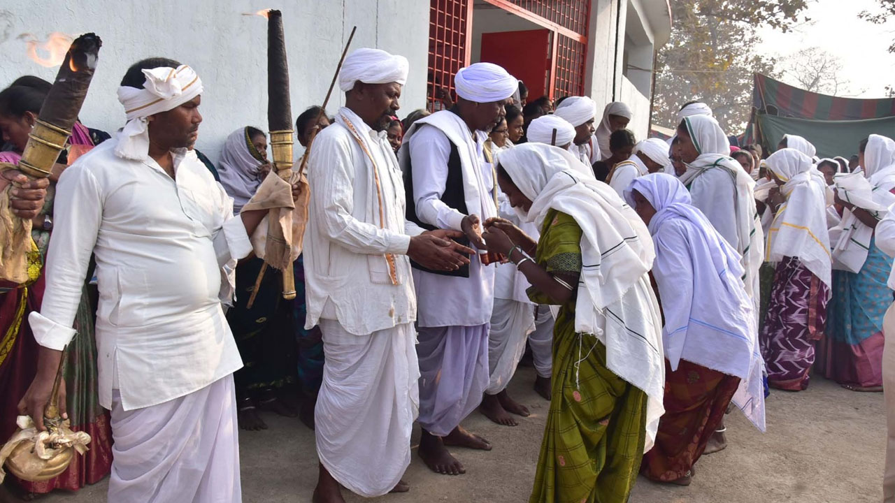 Nagoba Jatara | ముగిసిన మెస్రం వంశీయుల సంప్రదాయ నాగోబా పూజలు