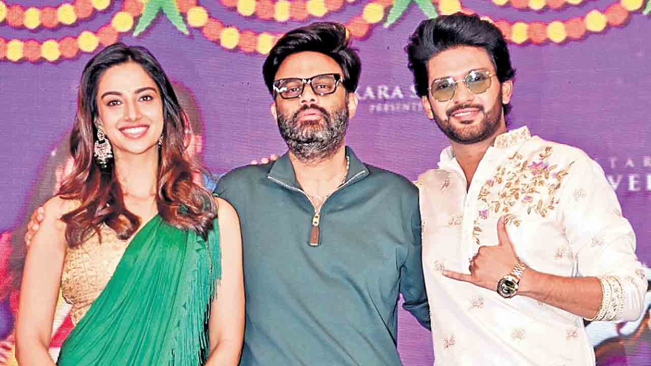 ఎప్పుడూ ఇలాగే నవ్వుతూ ఉండాలి