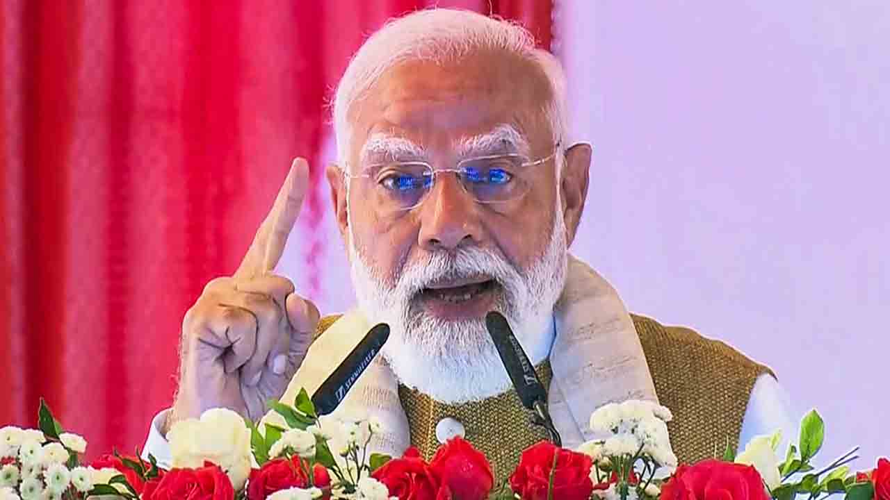 PM Modi | ప్రజాస్వామ్య ప్రక్రియల్లో యువత భాగం కావాలి : ప్రధాని మోదీ