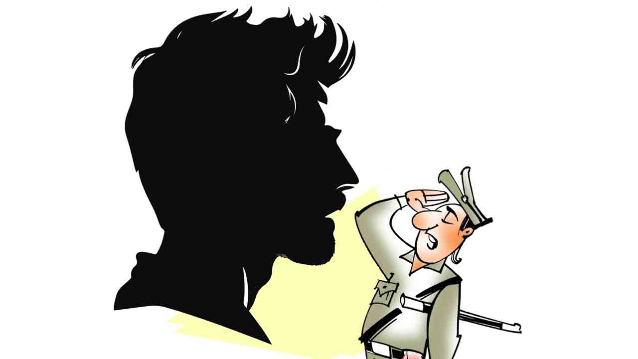 అక్రమ దందాకు పోలీస్‌ రాస్తా..