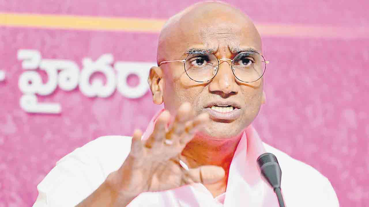 RS Praveen Kumar | సిట్‌ బెదిరింపులకు భయపడను ప్రజాసమస్యలు, దౌర్జన్యాలపై పోరు ఆపను : ఆర్‌ఎస్‌ ప్రవీణ్‌కుమార్‌