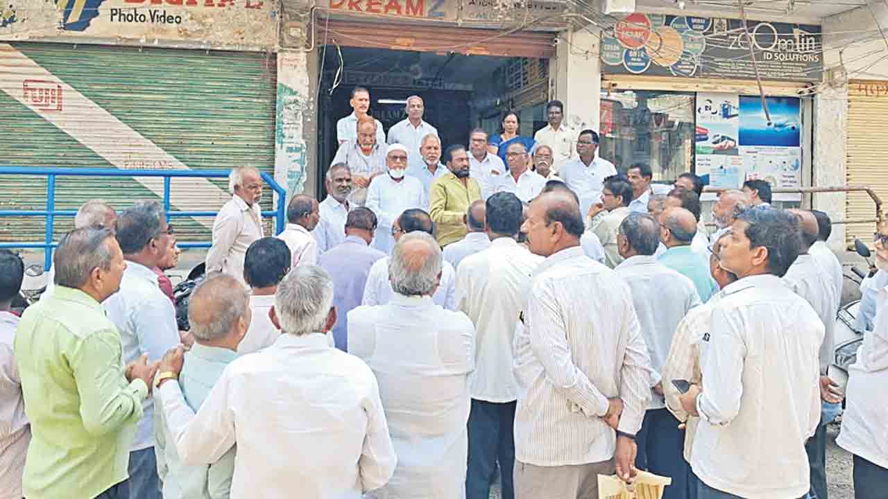 ఆర్టీసీ కార్మికులు అరణ్యరోదన..!