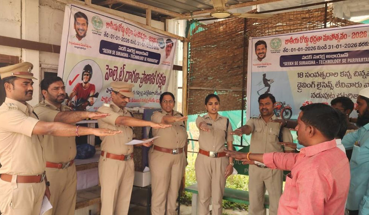 Road accidents | ట్రాఫిక్‌ నిబంధనలు పాటిస్తే రోడ్డు ప్రమాదాలు నియంత్రించవచ్చు.. పెద్దపల్లి జిల్లా రవాణాశాఖ అధికారి పీ రంగారావు