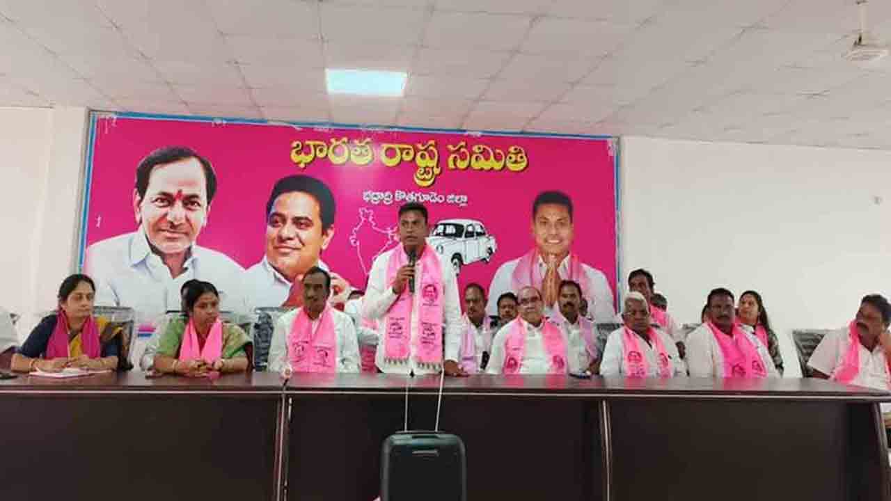 7న కేటీఆర్‌ పర్యటనను సక్సెస్‌ చేయాలి