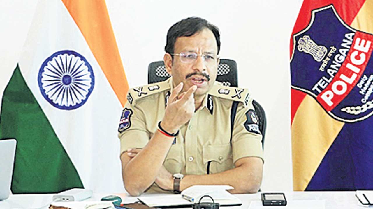 ప్రేమ, పెళ్లి పేరుతో యువతులకు వేధింపులు