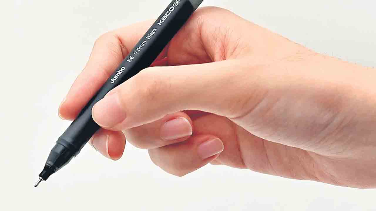 లీకువీరుల ఫేక్‌ వార్తలు