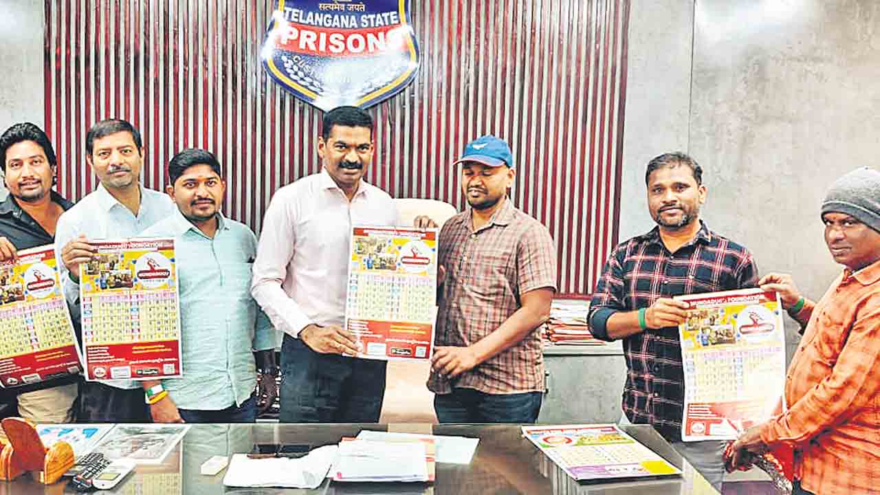 అవినీతినిపై ప్రశ్నించాలి.. చంచల్‌గూడ జైలు ఎస్పీ శివకుమార్‌గౌడ్‌