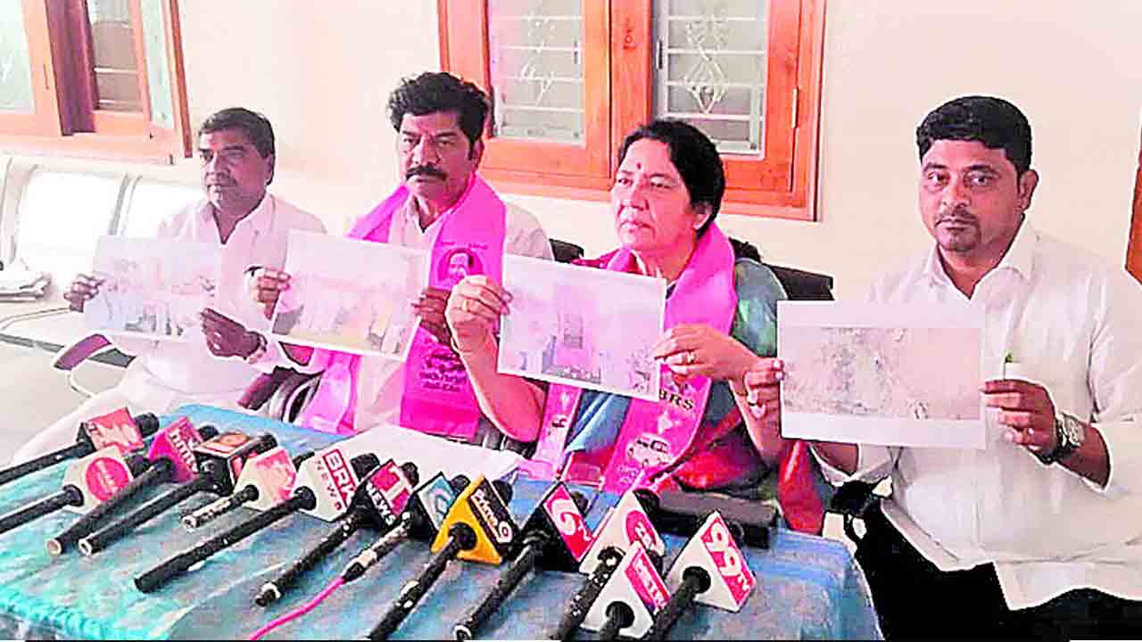 కాంగ్రెస్‌వి మోస పూరిత వాగ్దానాలు