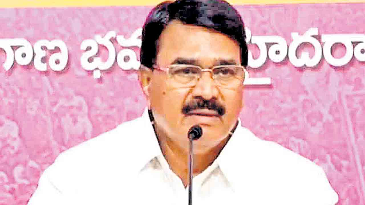 కాంగ్రెస్‌ను ప్రజలు బొందపెడ్తరు