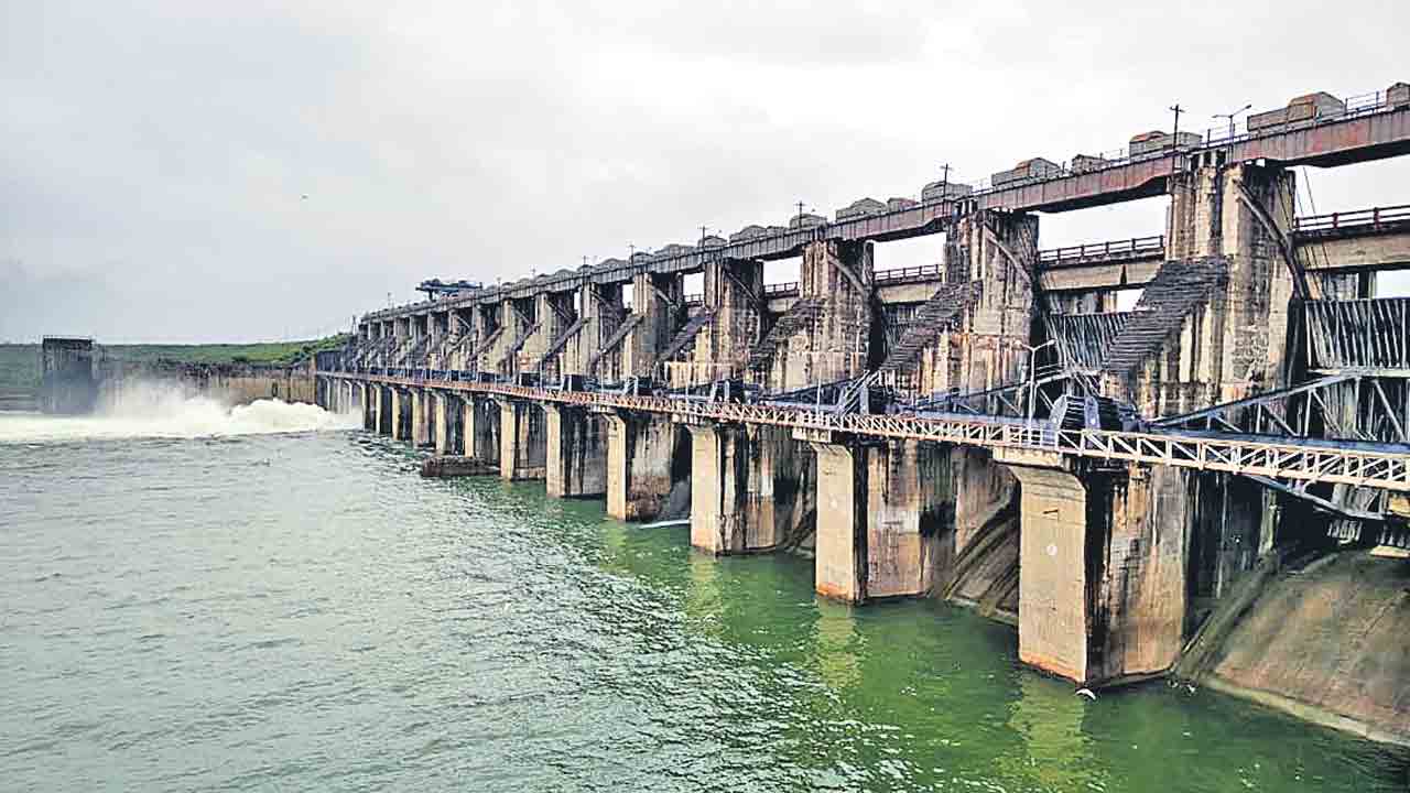 సింగూరు ఆయకట్టుకు క్రాప్‌ హాలిడే!