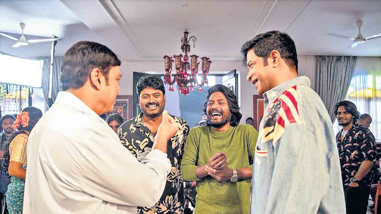 వినోదాత్మకంగా హే భగవాన్‌