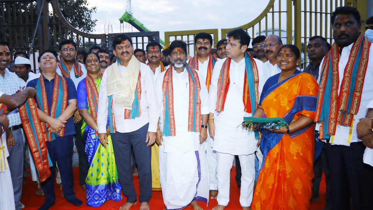 Madaram Jatara | తెలంగాణ ఆత్మగౌరవానికి ప్రతీక సమ్మక్క-సారలమ్మ జాతర: ఉప ముఖ్యమంత్రి భట్టి